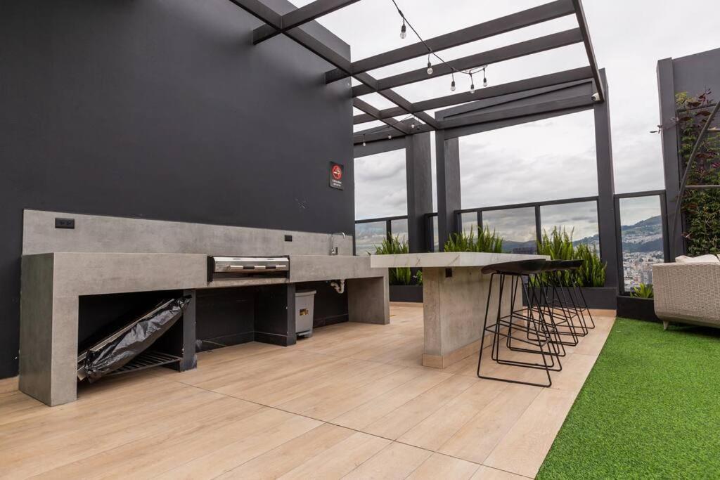 Xoe Designer Apartment
